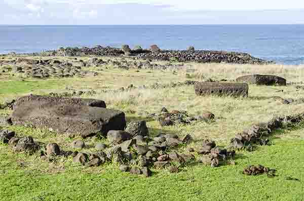 87 - Chile - isla de Rapa Nui o Pascua - Ahu Akahanga